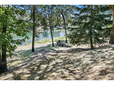 375 Acorn Drive Roseburg OR 97470