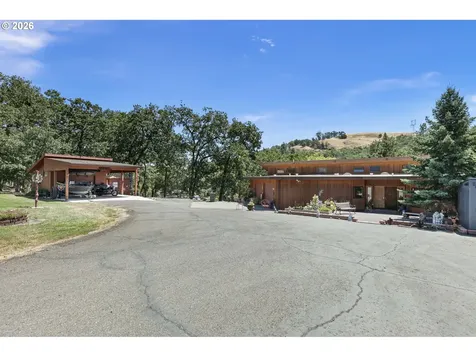375 Acorn Drive Roseburg OR 97470