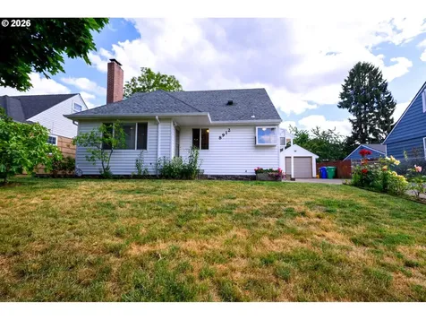8912 SE Clay Street Portland OR 97216