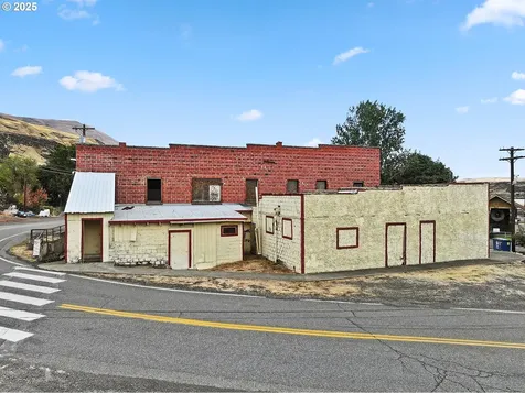 372 Main Street Wishram WA 98673