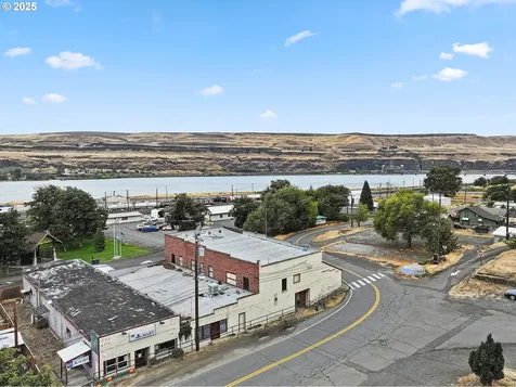 372 Main Street Wishram WA 98673