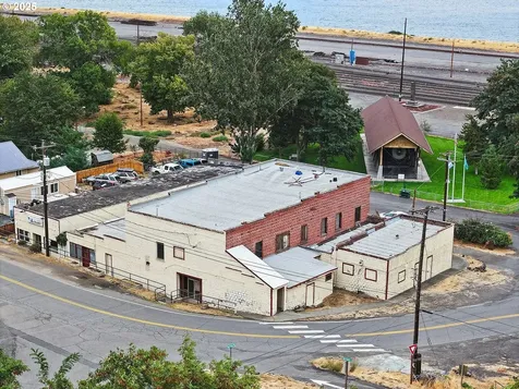 372 Main Street Wishram WA 98673