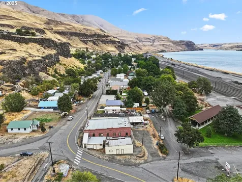 372 Main Street Wishram WA 98673