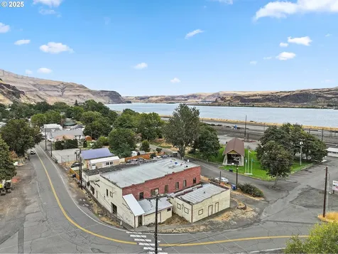 372 Main Street Wishram WA 98673