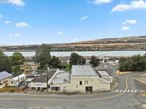 372 Main Street Wishram WA 98673