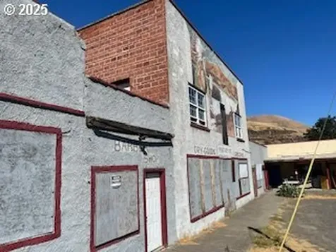 372 Main Street Wishram WA 98673