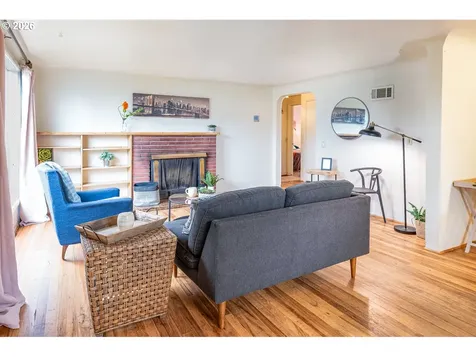 1566 Maywood Avenue Eugene OR 97404