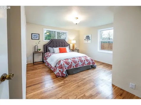 1566 Maywood Avenue Eugene OR 97404