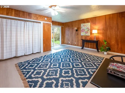 1566 Maywood Avenue Eugene OR 97404