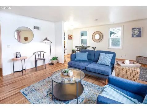 1566 Maywood Avenue Eugene OR 97404