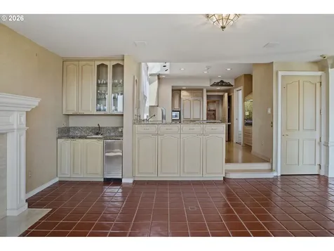 7803 SE Evergreen Highway Vancouver WA 98664