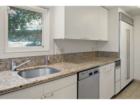 7803 SE Evergreen Highway Vancouver WA 98664