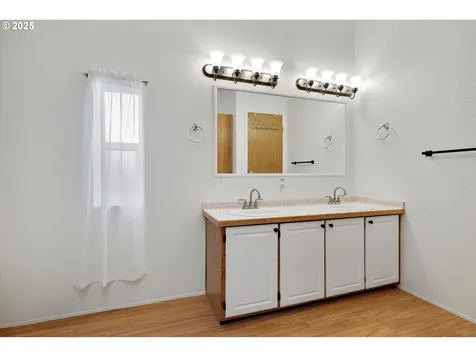 507 N 19th Avenue Cornelius OR 97113