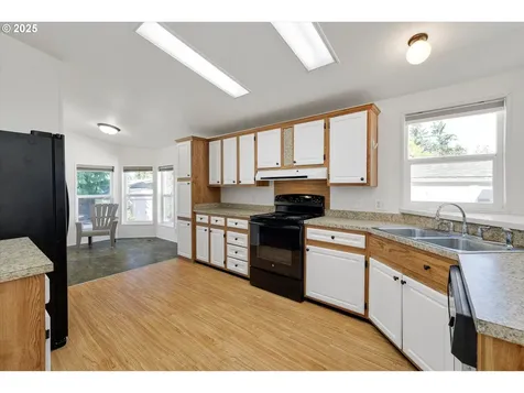 507 N 19th Avenue Cornelius OR 97113