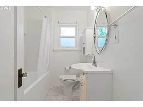 312 W 32nd Street Vancouver WA 98660