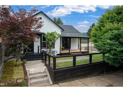 7028 N Saint Louis Avenue Portland OR 97203