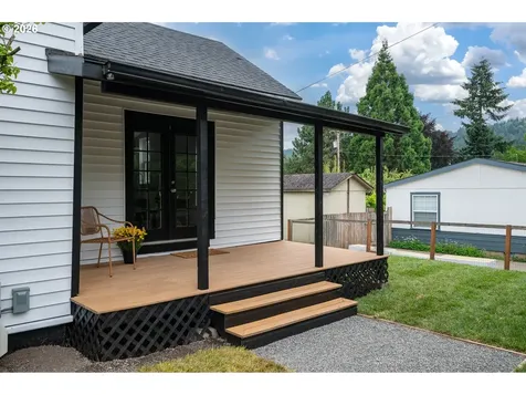 7028 N Saint Louis Avenue Portland OR 97203