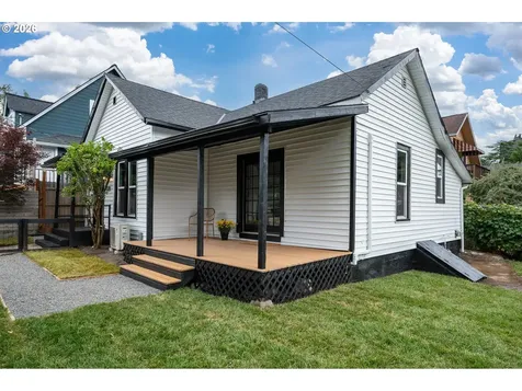 7028 N Saint Louis Avenue Portland OR 97203