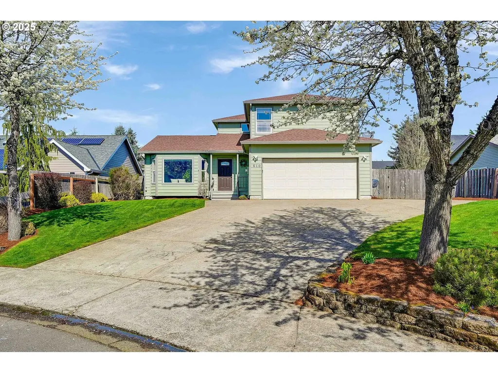 610 Lone Oaks Loop Silverton OR 97381