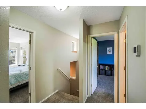 610 Lone Oaks Loop Silverton OR 97381