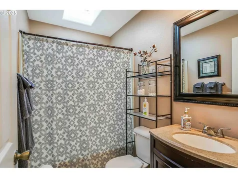 610 Lone Oaks Loop Silverton OR 97381