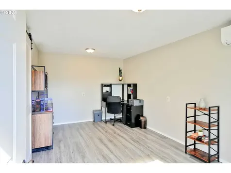 610 Lone Oaks Loop Silverton OR 97381