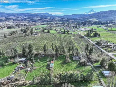 2739 Wyeast Road Hood River OR 97031