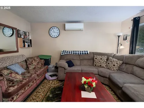 638 SE Polk Street Camas WA 98607