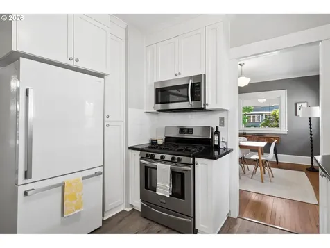 2720 SE 66th Avenue Portland OR 97206