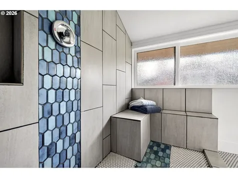 2720 SE 66th Avenue Portland OR 97206