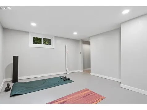 2720 SE 66th Avenue Portland OR 97206