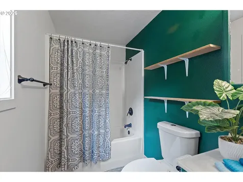 665 SE Indian Trail Avenue Depoe Bay OR 97341