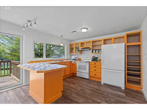 665 SE Indian Trail Avenue Depoe Bay OR 97341