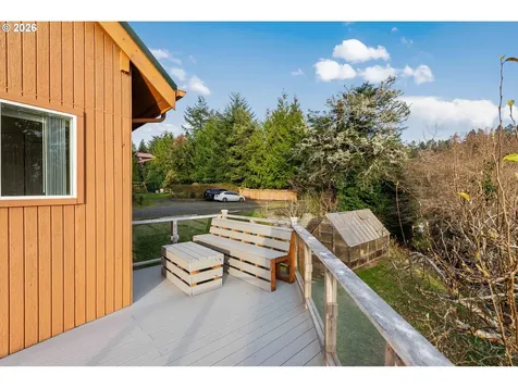 66599 Quail Road North Bend OR 97459
