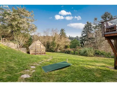 66599 Quail Road North Bend OR 97459
