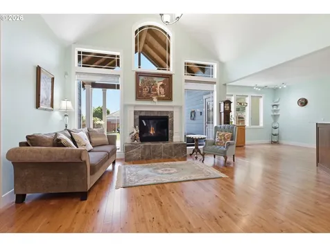 2400 NW West Hills Drive Mcminnville OR 97128