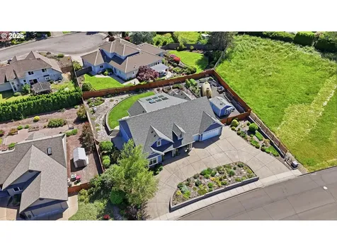 2400 NW West Hills Drive Mcminnville OR 97128