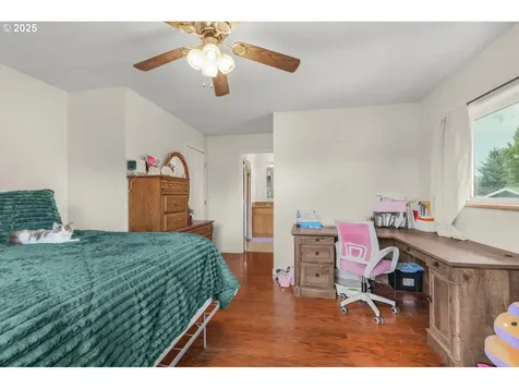 1664 SW Sesame Street Mcminnville OR 97128
