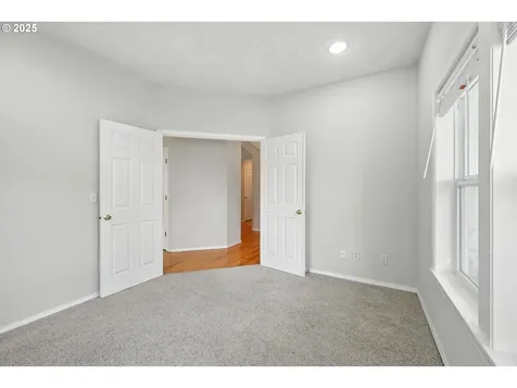 20498 NE Lakeside Drive Fairview OR 97024