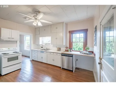 235 S 18th Street Philomath OR 97370