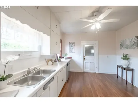 235 S 18th Street Philomath OR 97370