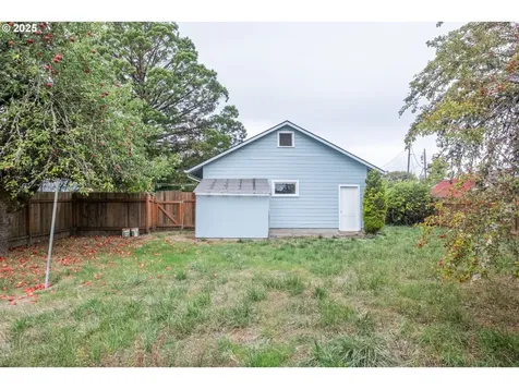 235 S 18th Street Philomath OR 97370