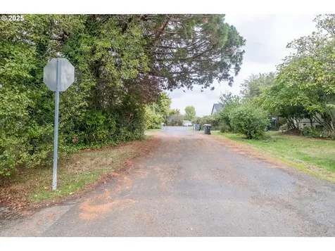 235 S 18th Street Philomath OR 97370