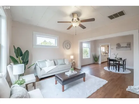 235 S 18th Street Philomath OR 97370