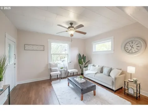235 S 18th Street Philomath OR 97370