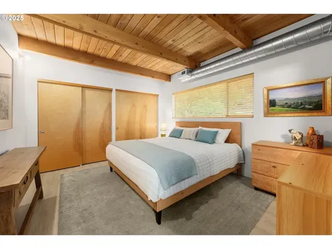 1535 Larch Street Lake Oswego OR 97034