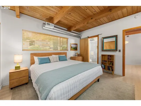 1535 Larch Street Lake Oswego OR 97034