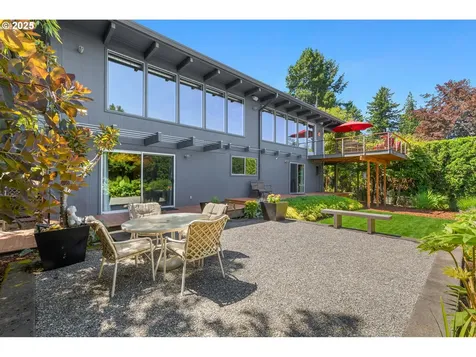 1535 Larch Street Lake Oswego OR 97034