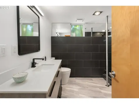 1535 Larch Street Lake Oswego OR 97034