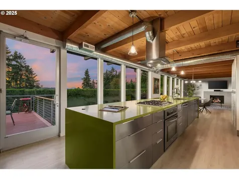 1535 Larch Street Lake Oswego OR 97034